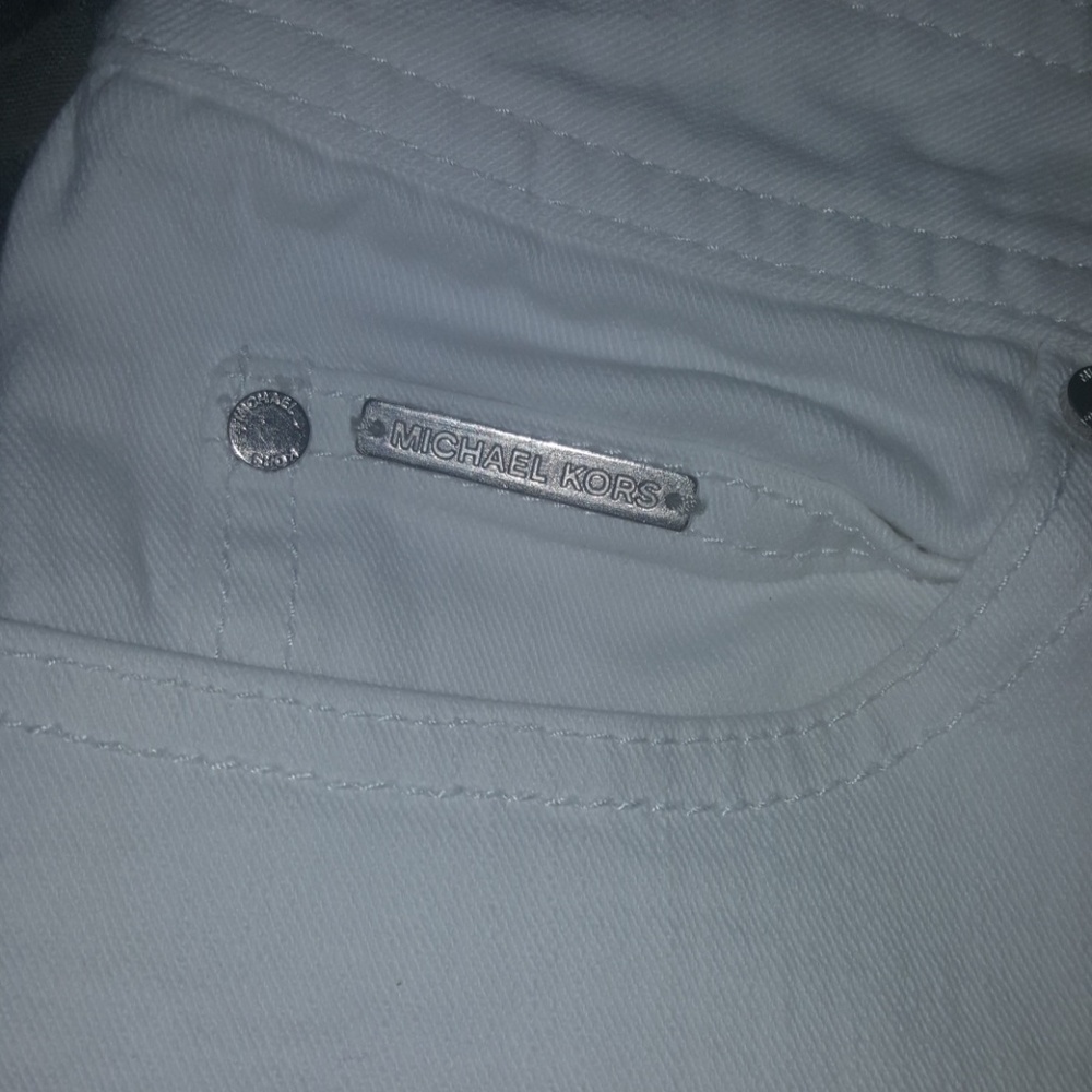 LIKE NEW white Michael Kors skinny jeans size 8